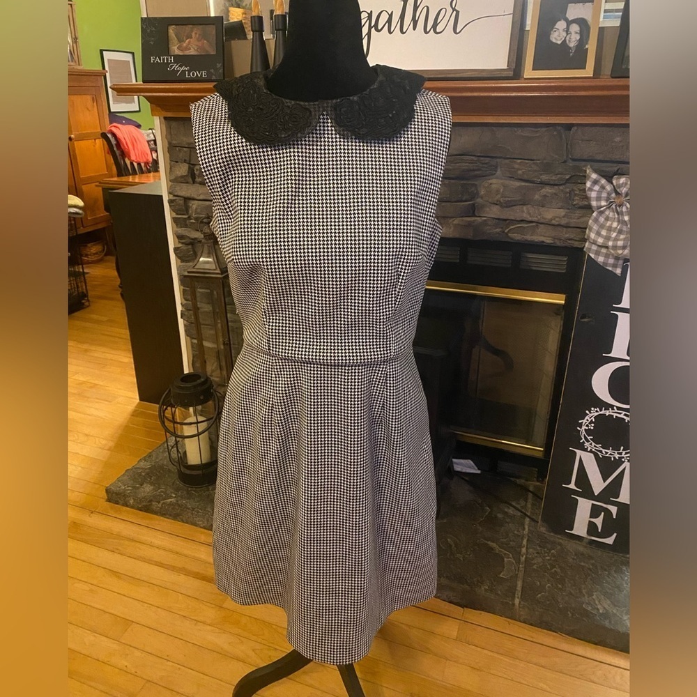 VTG Betsey Johnson Classic Black and White Houndstooth Dress 8